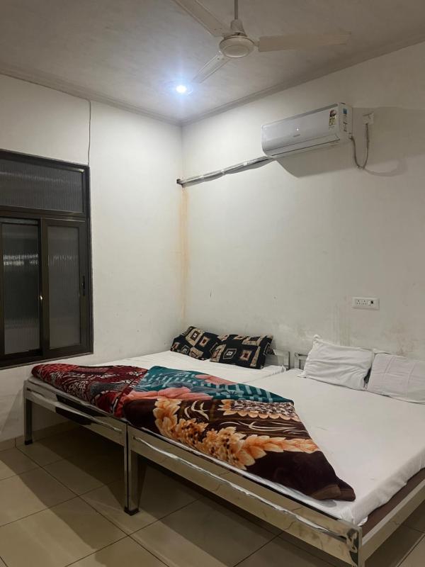 Hotel Shiv Mahima - image 1
