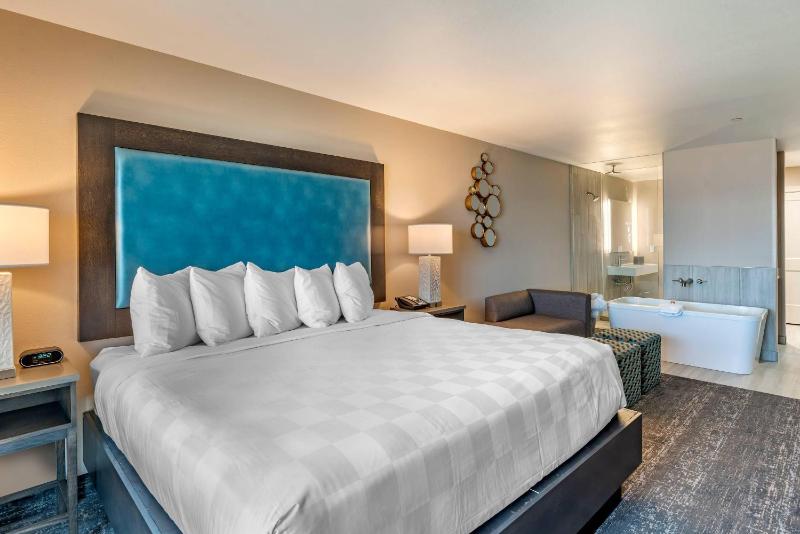 Lincoln Sands Oceanfront Resort an Ascend Collection Hotel - image 5