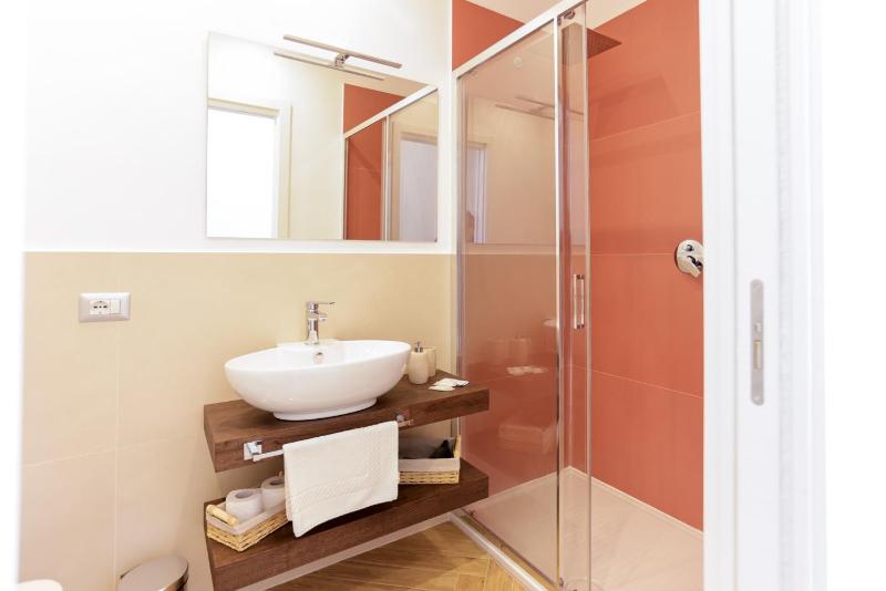 Pessina 90 Rooms - image 10