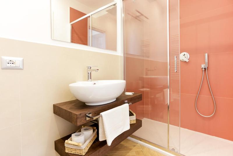 Pessina 90 Rooms - image 12