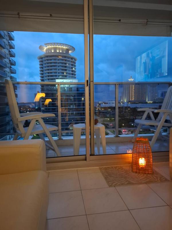 Hermoso apartamento Torre de categoría Long Beach en la mejor ubicación de Punta del Este - image 37