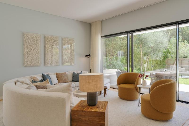 Cascais Contemporary Villa by Cadenzalux - image 19