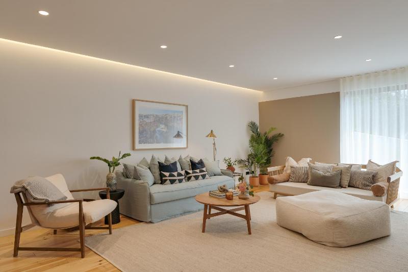 Cascais Contemporary Villa by Cadenzalux - image 44