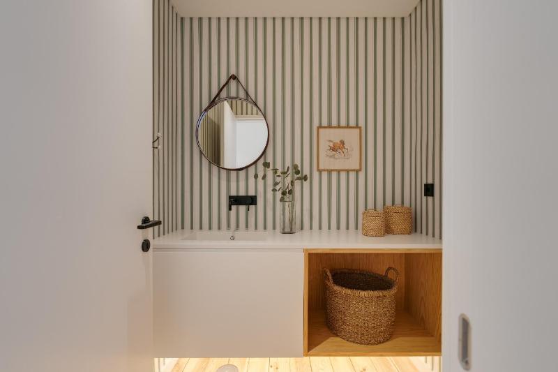Cascais Contemporary Villa by Cadenzalux - image 9