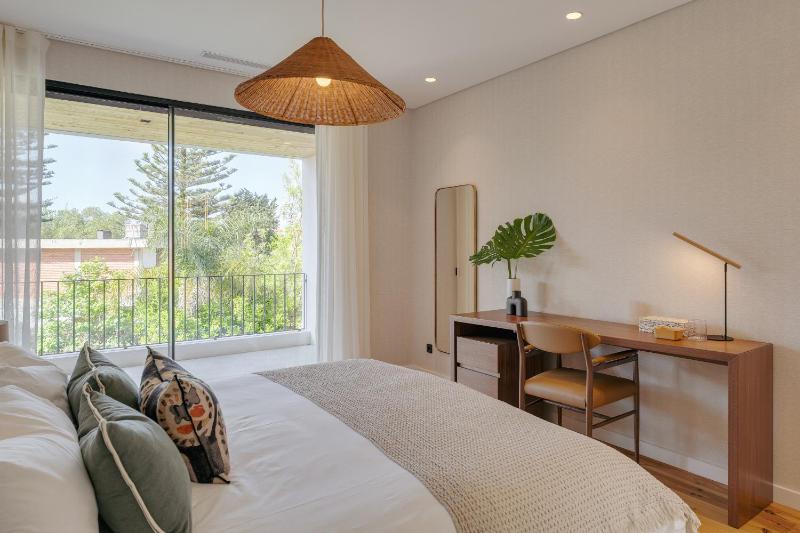 Cascais Contemporary Villa by Cadenzalux - image 24