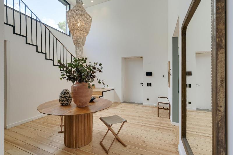 Cascais Contemporary Villa by Cadenzalux - image 30