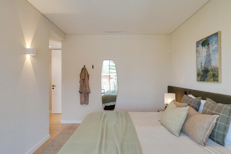 Cascais Contemporary Villa by Cadenzalux - image 10