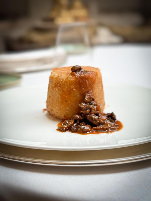 Parizzi Suites&Studio Restaurant - image 19