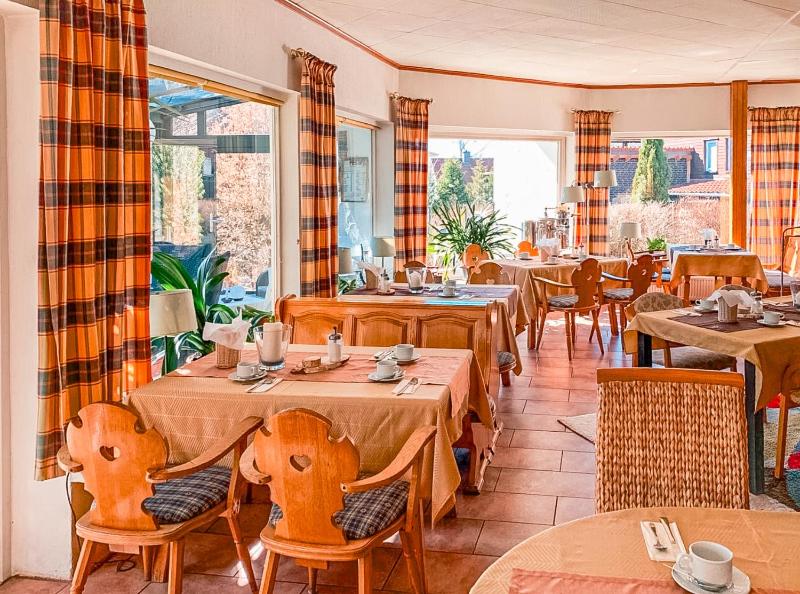 Hotel Carlsruh - image 21