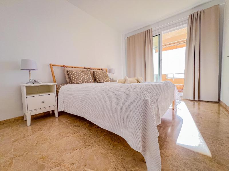 Sunset Paradise - 1 bedroom with Ocean Views Pool PA74 - image 20