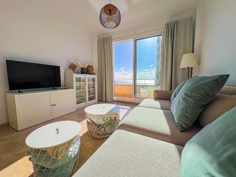Sunset Paradise - 1 bedroom with Ocean Views Pool PA74 - image 3