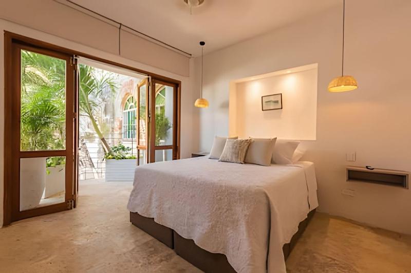 3 Bedroom House in the Walled City with Pool - image 15