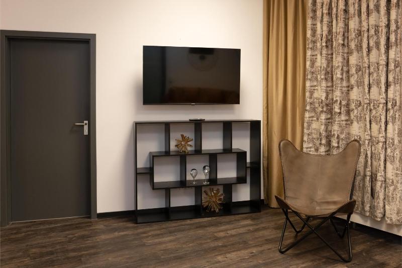 Arbio I Urban Apartment Zimmerstrasse - image 4