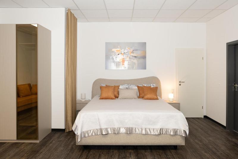Arbio I Urban Apartment Zimmerstrasse - image 16