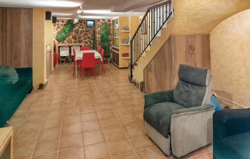 Nice Home In Santa Pola With Wifi - image 9