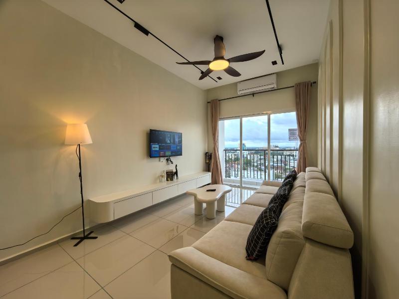 D Aman Infinity Pool and AS Tower View Homestay 05 - image 14