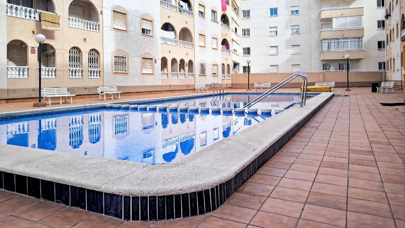 Torrevieja City Apartment - image 14