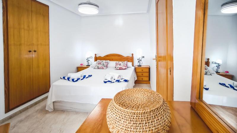 Torrevieja City Apartment - image 10