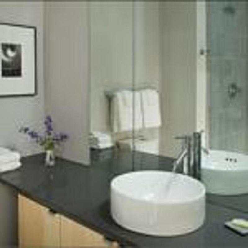 Standard King Suite image 3