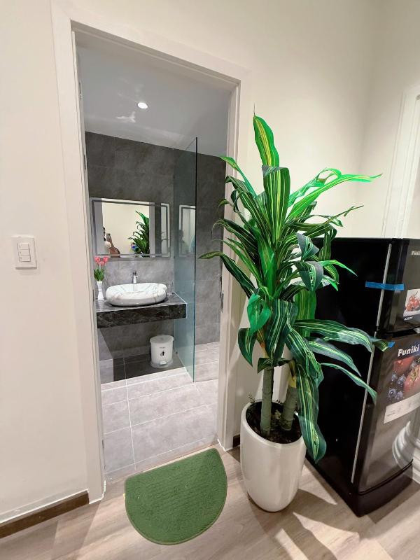 Sweet Home Hotel & Apartment Near My Khe Beach Da Nang - image 12