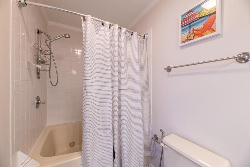 GSP3 Summer Breeze Oceanfront Condo Elevator Pool Fitness Club! - image 19