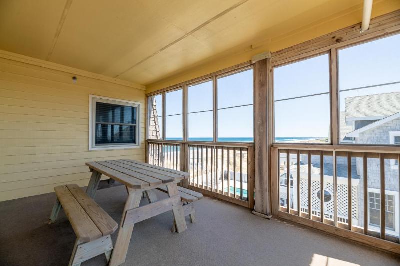 GSP3 Summer Breeze Oceanfront Condo Elevator Pool Fitness Club! - image 27