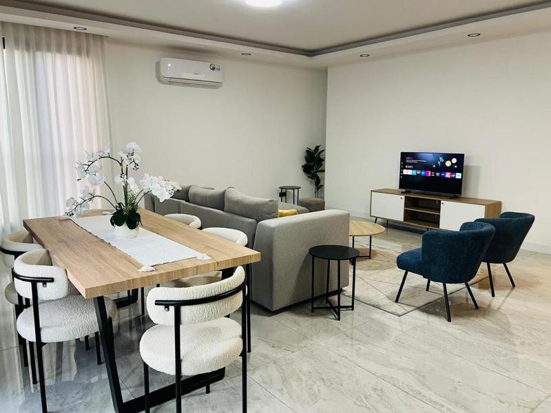 Wanderlust Executive Stay - image 1