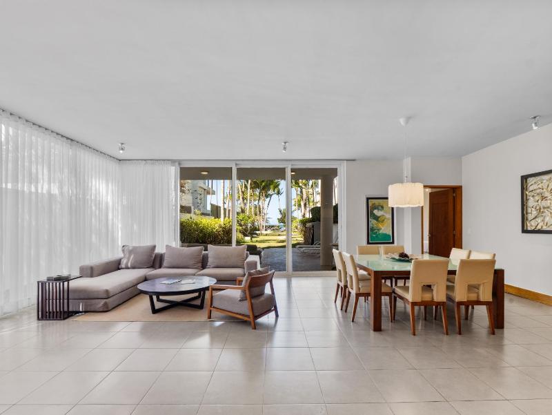 Stay at Ultravioleta Cabarete Beachfront Apartments by EvoKey - image 4
