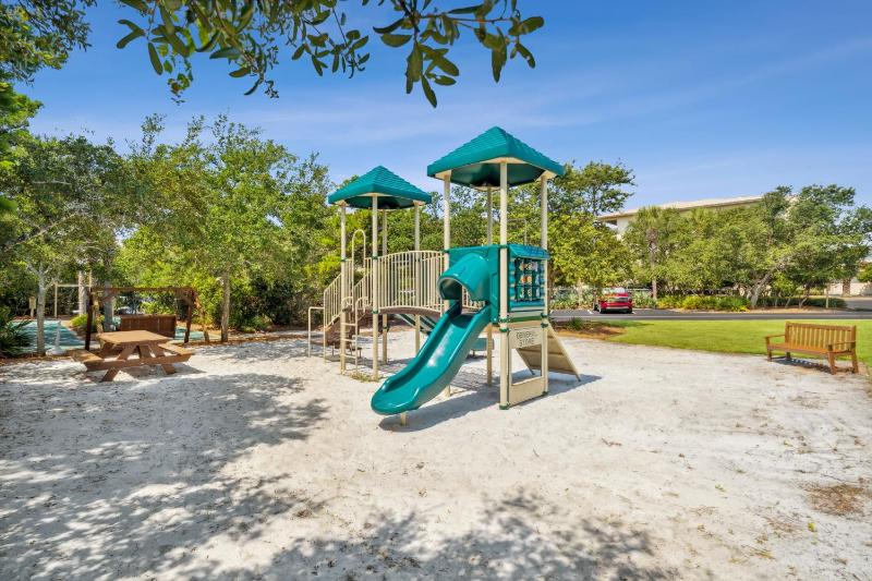 HP 422 Blue Haven by 30A Escapes - image 21