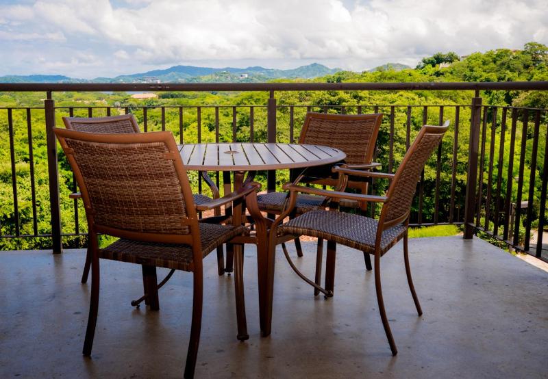 Spacious 2BR Condo with Partial Ocean View- Roble Sabana- Reserva Conchal - image 15