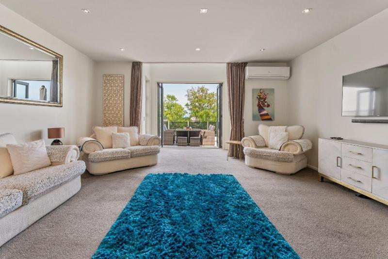 Stay Central Taupo - image 17