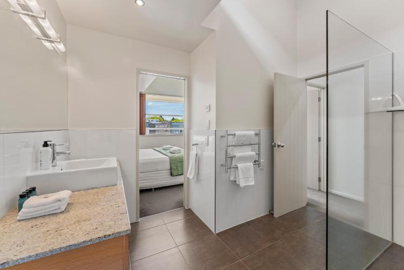 Stay Central Taupo - image 25
