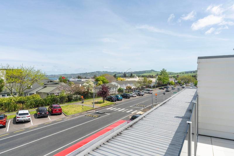 Stay Central Taupo - image 32