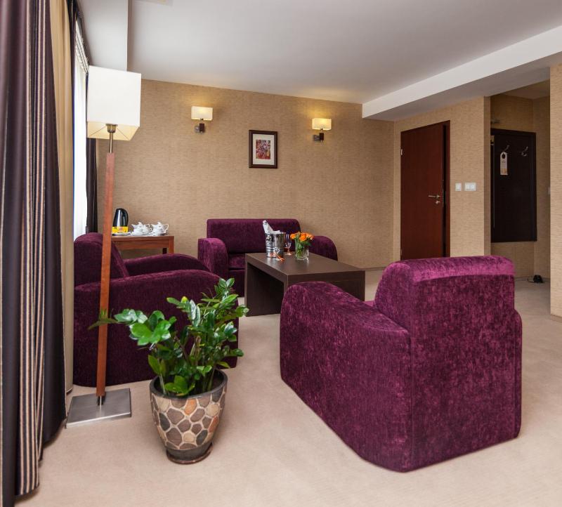 Apartment image 4