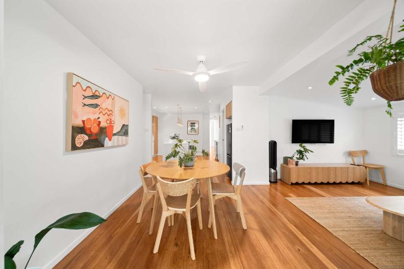 The Palma - Leafy Tropical Escape in Moffat Beach - image 37