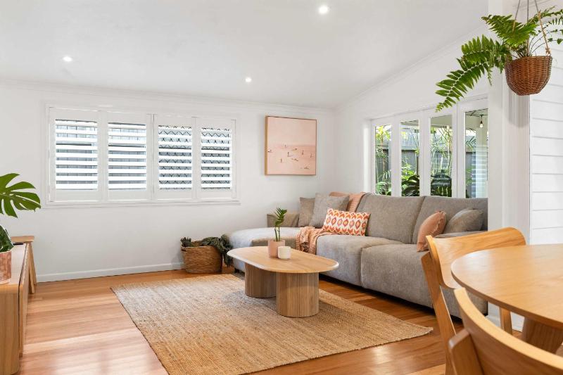 The Palma - Leafy Tropical Escape in Moffat Beach - image 28