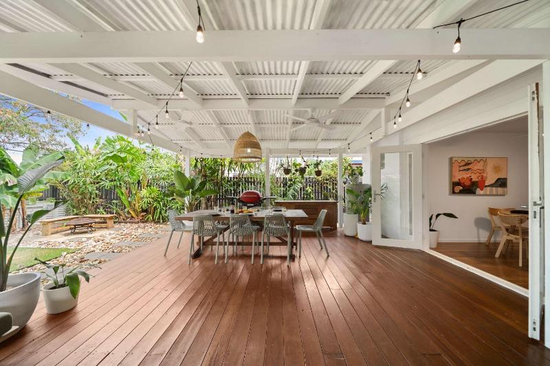 The Palma - Leafy Tropical Escape in Moffat Beach - image 39