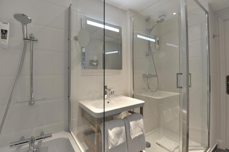 Standard Single Room image 2