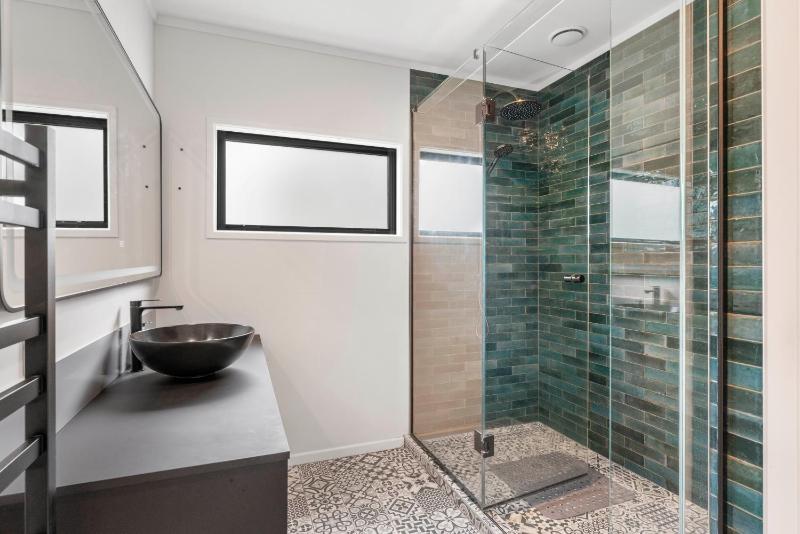 Scannell Grove - Lake Taupo Holiday Home - image 12