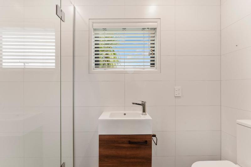 Scannell Grove - Lake Taupo Holiday Home - image 14