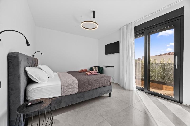 Villa Palatium III in Fažana for 8 people only 200 meters from the sea with sauna & indoor-outside heated pool - image 9