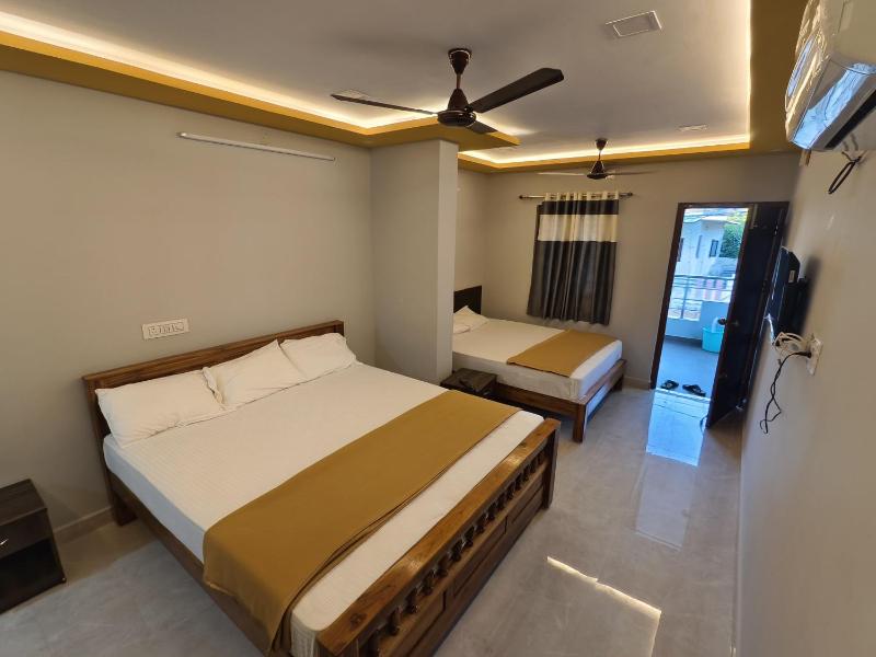 Shiva Ramana Home Stay - image 11