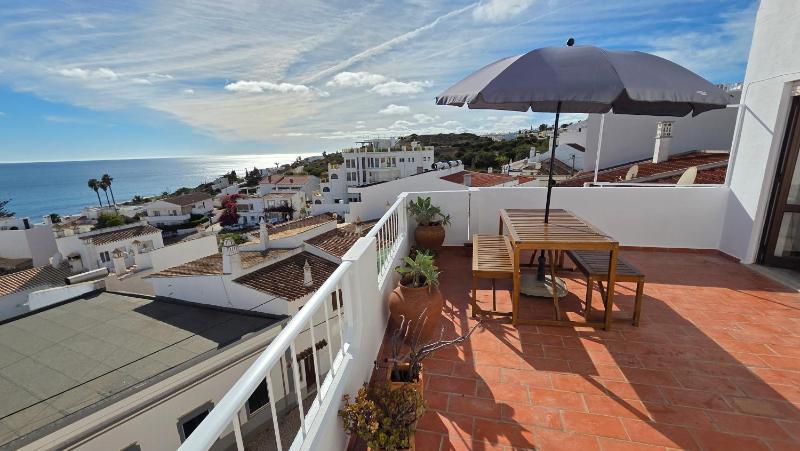 Margarida Seaview Terrace Apartment - image 8