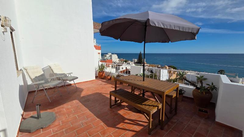 Margarida Seaview Terrace Apartment - image 12