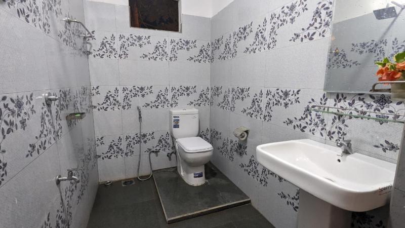 Parei Beach Inn - image 5