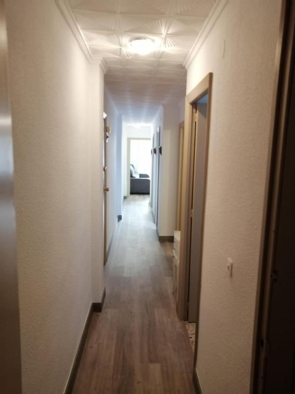 The room to share in 4 b apartment near seaside Torrevieja - image 8