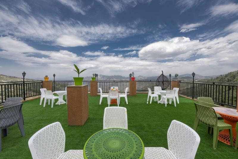The Charvi Heights l The Stargaze Café l 360 Mountain View l Open Air Multi Cuisine Restaurant l Power Backup Available l Managed By ExoticStays Group - image 24