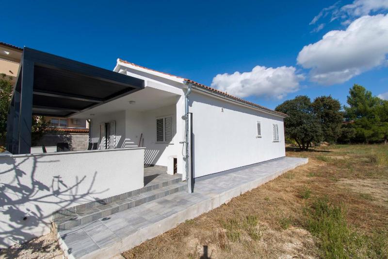 House Branka - image 23