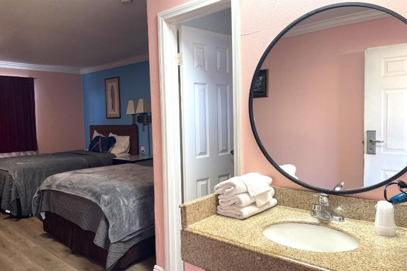Travel Inn - image 3