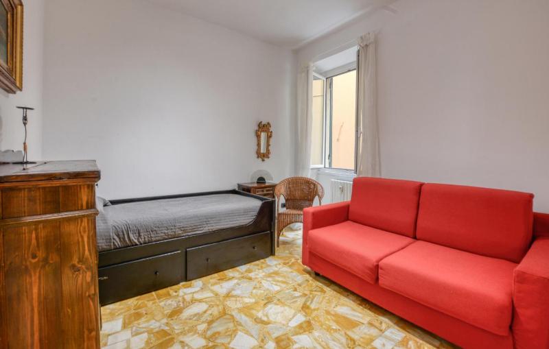 2 Bedroom Gorgeous Apartment In Rapallo - image 6